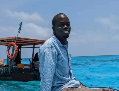 OSMAN- ZANZIBAR HEAD GUIDE